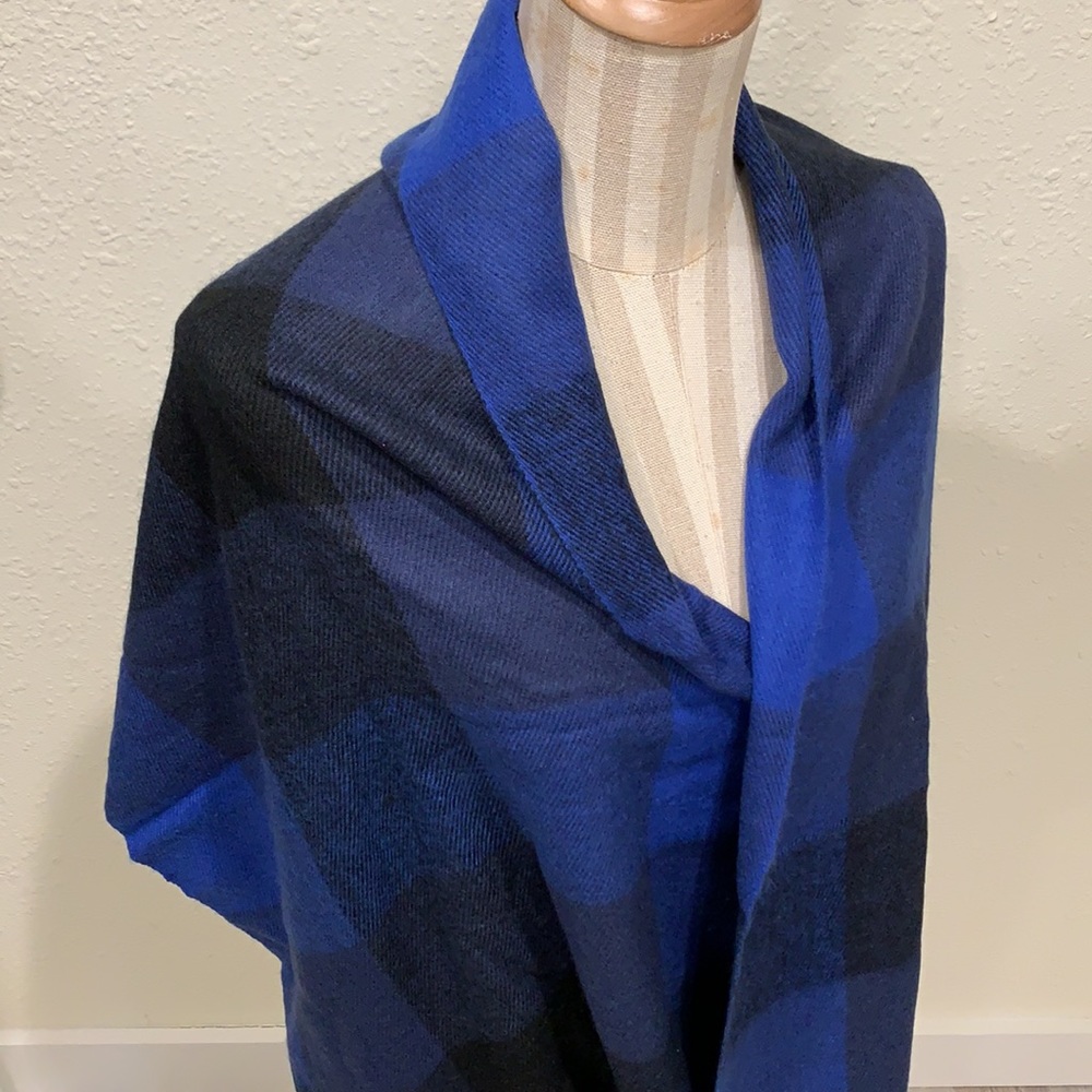 Black & Blue Plaid Rectangular Coat/Jacket Topper/Wrap